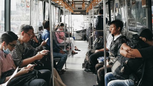 10 things driving gives you that public transit never will &amp; 10 transit does better