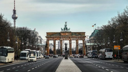 10 countries known for their racing scene &amp; 10 races to attend