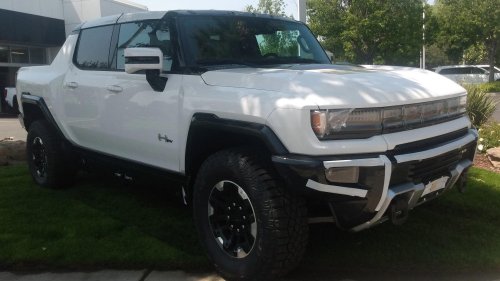 10 cars with the cheapest insurance rates &amp; 10 with the priciest