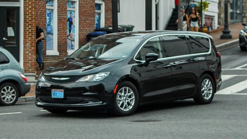 10 cars with the cheapest insurance rates & 10 with the priciest