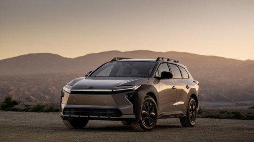 Este SUV eléctrico tiene potencia de GR Supra y maletero enorme, pero su mayor problema es el nombre: cuatro distintos