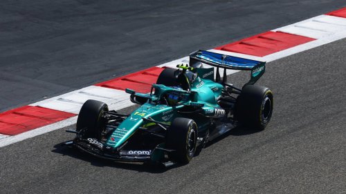 McLaren, Ferrari, Aston Martin, Russell marca el rumbo, McLaren y Ferrari no aflojan y Aston Martin preocupa: Baréin entra en modo definición
