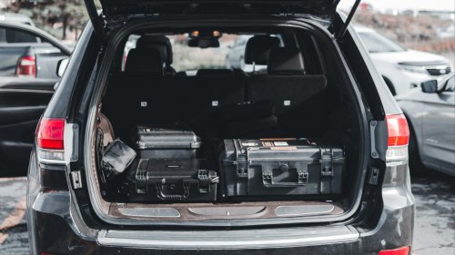 10 things driving gives you that public transit never will &amp; 10 transit does better