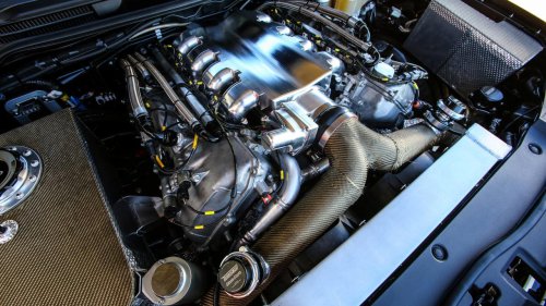 Tu coche tiene 15 años o más, pero hay piezas clave que puedes tener nuevas: primeras marcas y a rodar