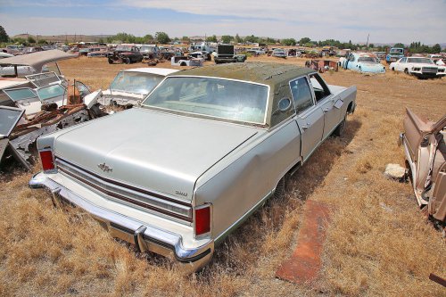 Joyas del desguace: Jim’s Vintage Automotive, Idaho
