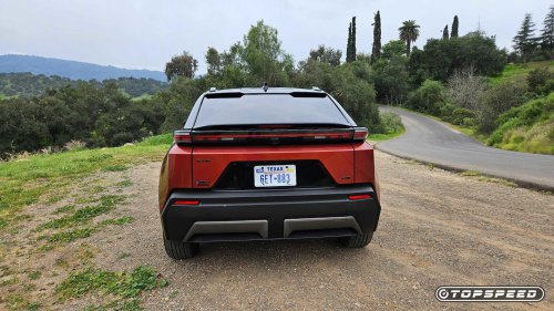 2026 Toyota C-HR puts the previous C-HR compact to shame