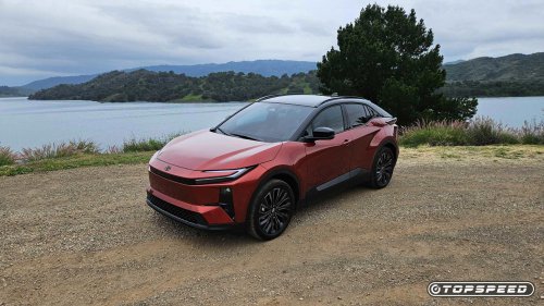 2026 Toyota C-HR puts the previous C-HR compact to shame