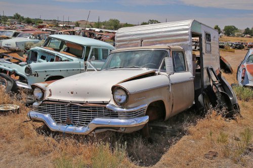 Joyas del desguace: Jim’s Vintage Automotive, Idaho