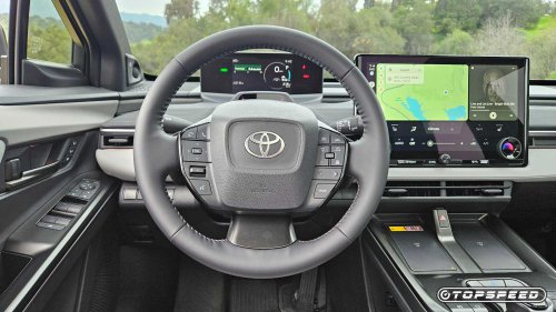 2026 Toyota C-HR puts the previous C-HR compact to shame