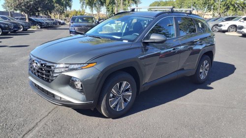 10 SUVs developing reputations for extreme mileage