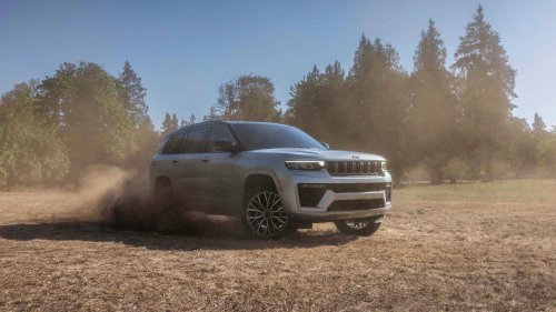 The 2026 Grand Cherokee feels incomplete — but Jeep just dropped a huge Hemi hint