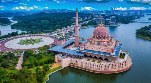 ¿Dónde está la rotonda más grande del mundo? Incluye cinco carriles y hasta edificios gubernamentales