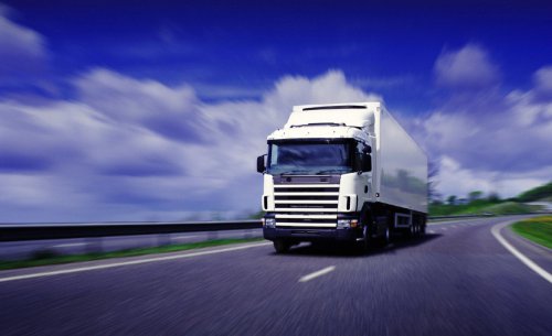 ¿Cuál es el salario de un camionero en España y qué diferencia hay con lo que gana uno en Estados Unidos?