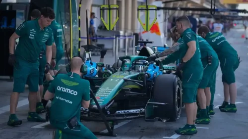 Honda explica el problema que sufrió Fernando Alonso y le obligó a parar el AMR26: "Hemos adaptado el plan de rodaje de hoy para que sea muy limitado"