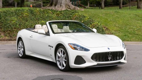 The sports car that depreciates faster than any other model