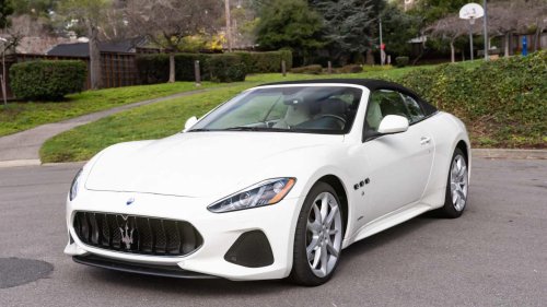 The sports car that depreciates faster than any other model