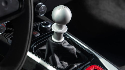 These are the brands that are still selling manuals in 2026