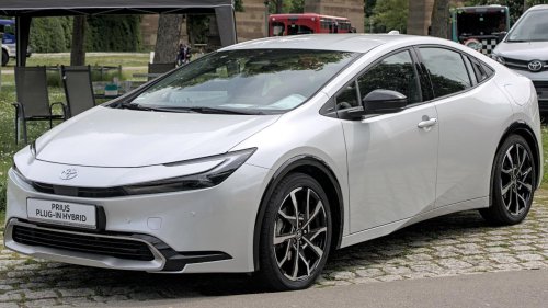 8 cars that seemed normal until drivers noticed this