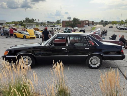 Ford, 1986 Ford LTD: Foxy four-door