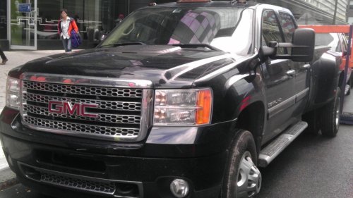 10 pickup trucks that cost the most to maintain & 10 that cost the least