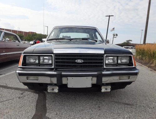 1986 Ford LTD: Foxy four-door