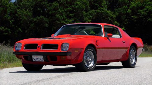 The muscle car that didn’t get the memo about downsizing