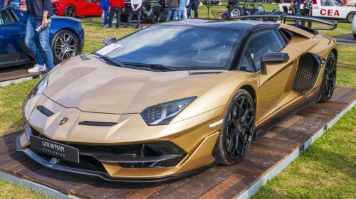 16 high-performance street-legal cars ranked by top speed
