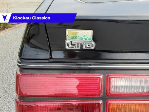 Ford, 1986 Ford LTD: Foxy four-door