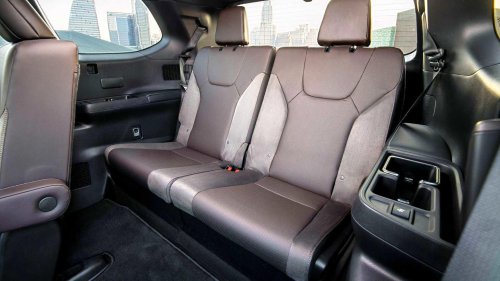 10 luxury hybrids that blend spaciousness with efficiency