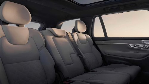 10 luxury hybrids that blend spaciousness with efficiency