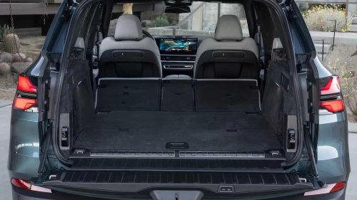 10 luxury hybrids that blend spaciousness with efficiency