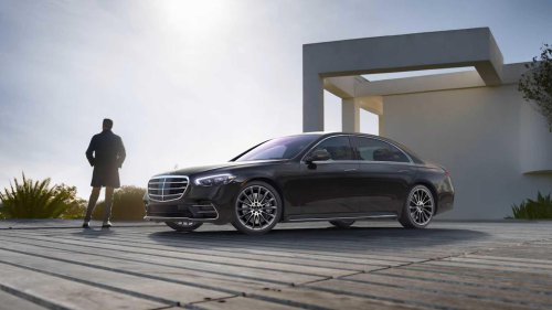 10 luxury hybrids that blend spaciousness with efficiency