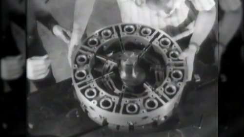The weirdest engine you'll read about today is the Sarich Orbital
