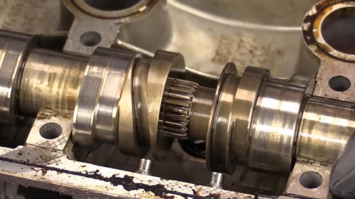 The difference between variable valve timing (VVT) and variable valve lift (VVL), plus how they work