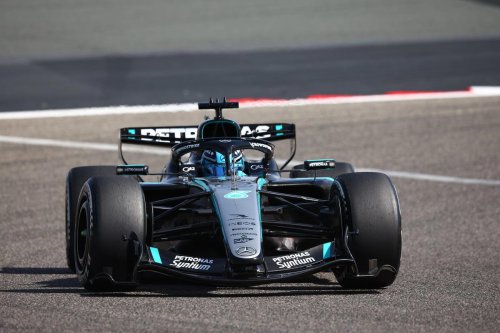 George Russell señala el peligro de las salidas para Mercedes F1: "Hamilton pasó de P10 a P1"
