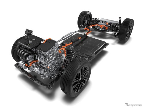 「これはBEVはもういらないかも」新型トヨタ『RAV4 PHEV』発売にSNS大注目!「スペックは別次元」「意外と安い」など反響