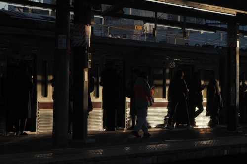 リバイバルがアツい いぶし銀! 関東に残る「コルゲート車体」の車両まとめ