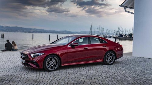 10 luxury cars that don’t collapse in value 5 years later