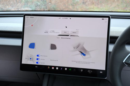 Conducimos el coche más barato de Tesla (y podría ser el mejor)