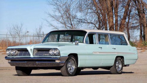 Pontiac stuffed a massive V-8 into a family car before anyone saw the danger