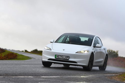 Conducimos el coche más barato de Tesla (y podría ser el mejor)