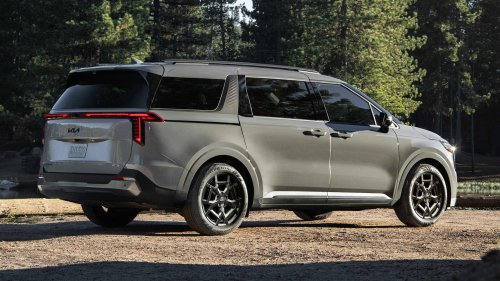 2026 minivan hybrid fuel savings: Kia Carnival and Toyota Sienna
