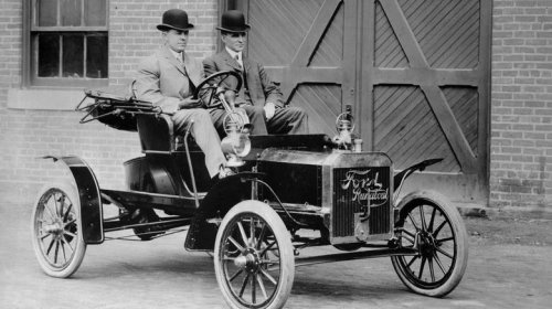 10 of the least aerodynamic cars ever made