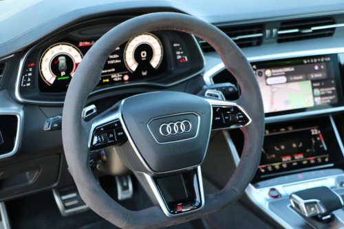 Probamos el Audi RS 6 Performance: El familiar deportivo que conquista el paddock de MotoGP