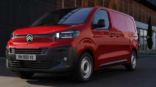 Las furgonetas de Stellantis estrenan motor diésel y el mensaje va con destinatarios: Ford y Volkswagen