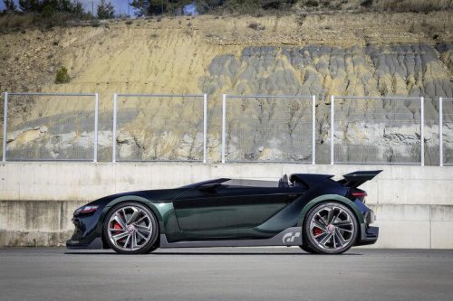 Volkswagen parades the most iconic GTI concepts once again