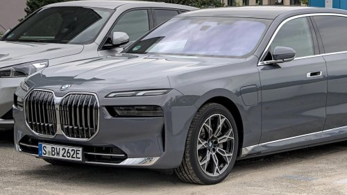 20 luxury brand cars that depreciate the fastest