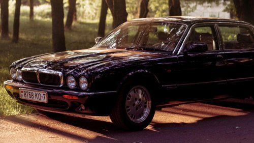 20 luxury brand cars that depreciate the fastest