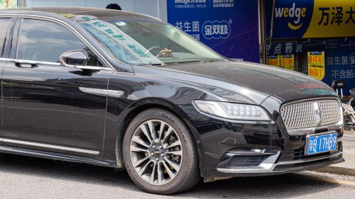 20 luxury brand cars that depreciate the fastest