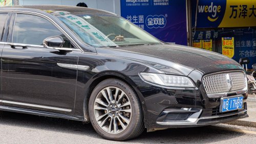 20 luxury brand cars that depreciate the fastest